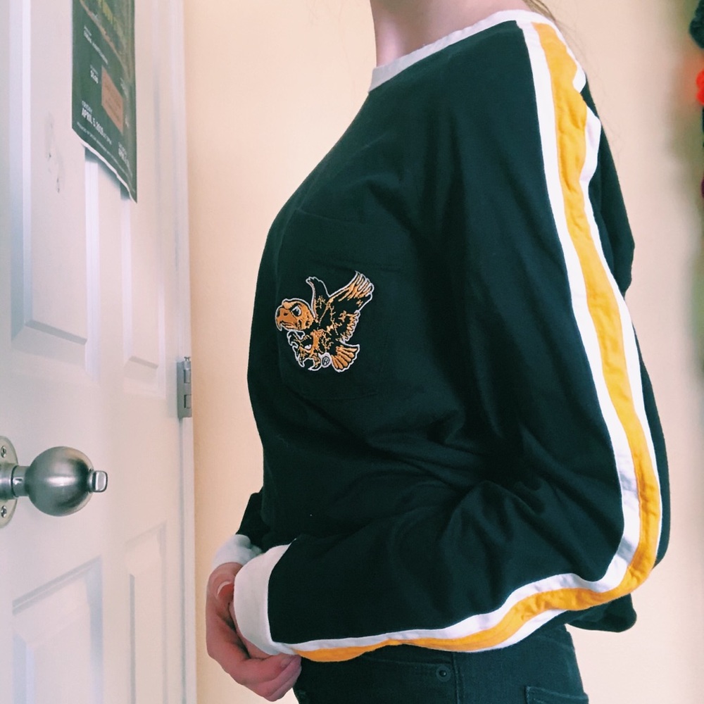 PINK iowa hawkeyes shirt ✨